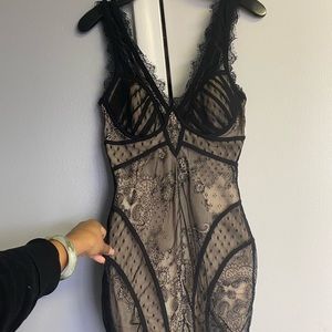 Lace / nude bebe dress with lace straps